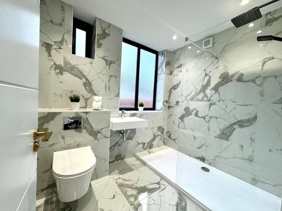 3Br Westbourne Delight - Near Beach & Bournemouth! Dış mekan fotoğraf