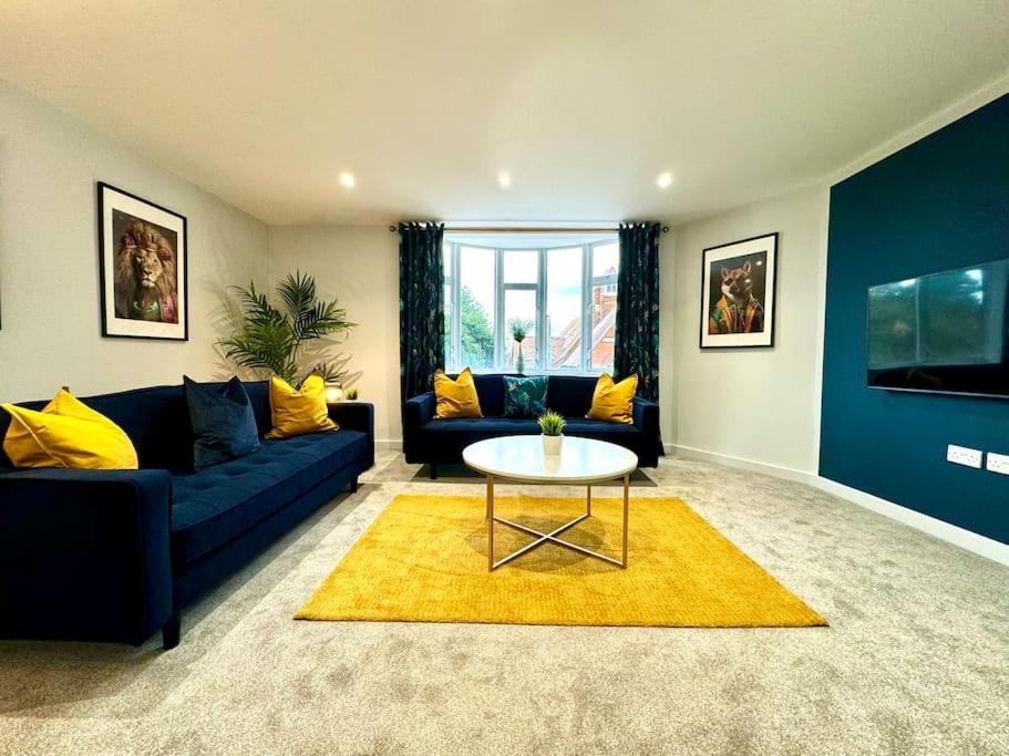 3Br Westbourne Delight - Near Beach & Bournemouth! Dış mekan fotoğraf